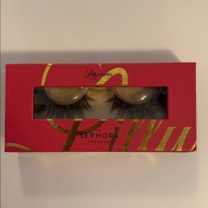 Lilly lashes in the style London